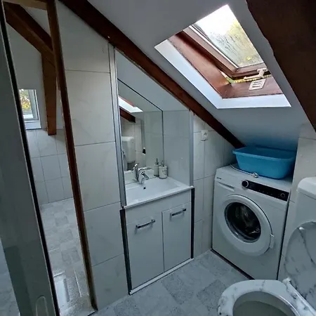 Arbanas Apartment *